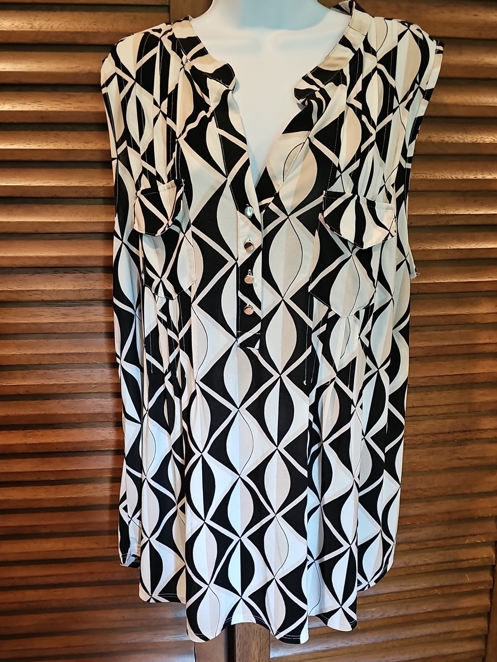 Cocomo Black & White & Tan Geometric Sleeveless Tunic